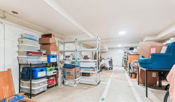 10427 MONTROSE Ave 104, Bethesda, MD 20814
