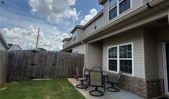 610 SW 5th St, Bentonville, AR 72712