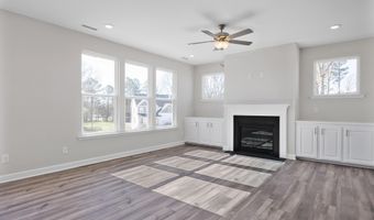 315 Queensferry Ln, Aberdeen, NC 28315