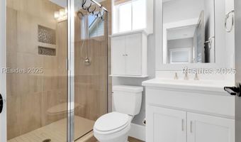 302 Castaway Dr, Bluffton, SC 29910