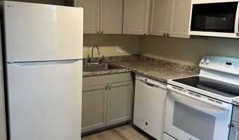 239 Old Farms Rd APT 18B, Avon, CT 06001