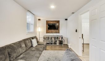 3100 N GLEBE Rd, Arlington, VA 22207