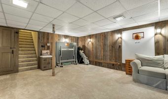 64 N Amherst Rd, Bedford, NH 03110