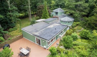 10 Steep Hollow Ln, Cos Cob, CT 06807