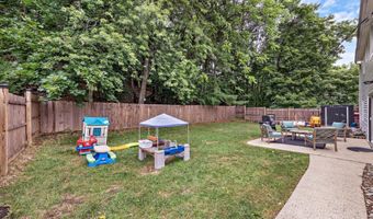 93 Idlebrook Ln, Aberdeen, NJ 07747