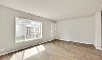 19572 Lakewood Ct, Aurora, OR 97002