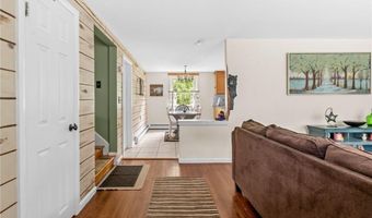 860 Centerville Rd, Warwick, RI 02886