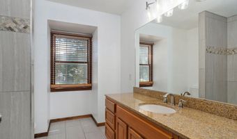 612 E Glendale St, Aurora, MO 65605