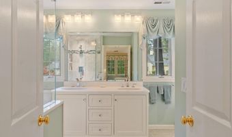 36 Pickman Dr, Bedford, MA 01730