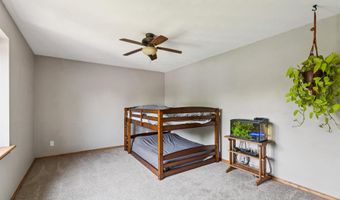 2539 W SUNNYVIEW Cir, Appleton, WI 54914