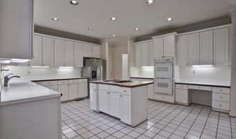 10307 FLEMING Ave, Bethesda, MD 20814