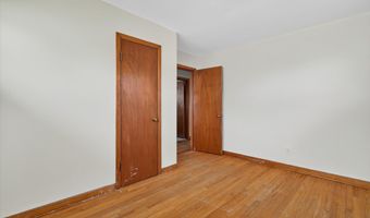 11 Peter Ln, Amsterdam, NY 12010