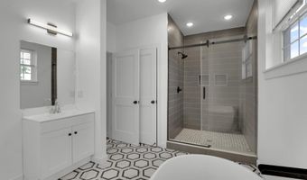 2670 BRADDOCK St, Philadelphia, PA 19125