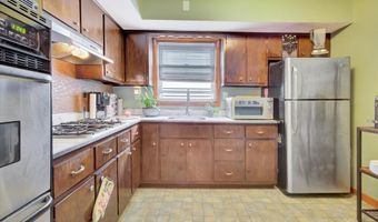 25 Linden St, Bayonne, NJ 07002
