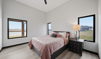 18228 London Ave, Beatrice, NE 68310