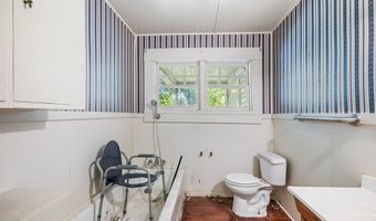 414 S Hutchinson Ave, Adel, GA 31620