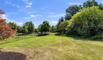 1055 Thomas Dr, Ashland, OH 44805