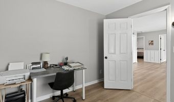 16 Clover Ln, Alloway, NJ 07418