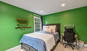 55 Woodland Ave, Allendale, NJ 07401