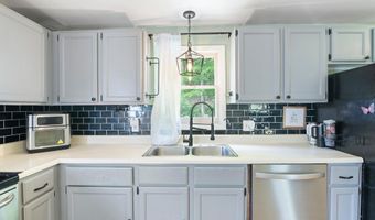 164 Chestnut St, Brattleboro, VT 05301