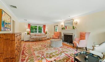 26 Bradrick Ln, Allendale, NJ 07401