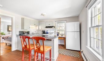 557 Center Rd, Block Island, RI 02807