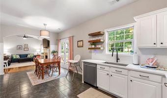 1612 Silver Oak Dr, Austell, GA 30106