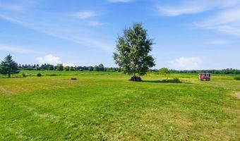 8011 Hollow Corners Rd, Almont, MI 48003