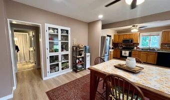 166 Manny Corners Rd, Amsterdam, NY 12010