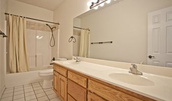 310 Old Forge Dr, Bentonville, AR 72712