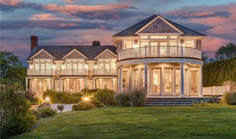 41 Castle Hill Ave, Newport, RI 02840