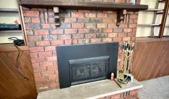 811 SUNSET Dr, Antigo, WI 54409