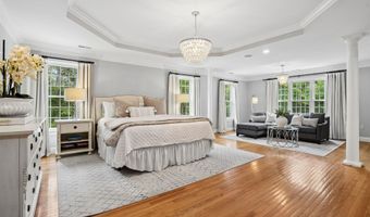 14 Aspen Ln, Bedford, NH 03110