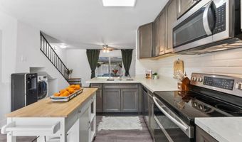 445 Ridgeway Ct, Spring Valley, CA 91977