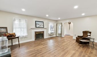 10 Penley St E, Augusta, ME 04330