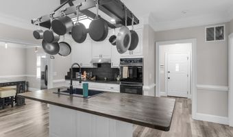 967 Five Points Rd, Barnesville, GA 30204