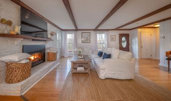 109 Old Post Rd, Clinton, CT 06413