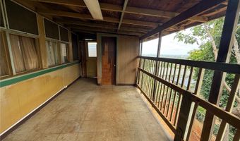 1358 Wanaka St, Honolulu, HI 96818