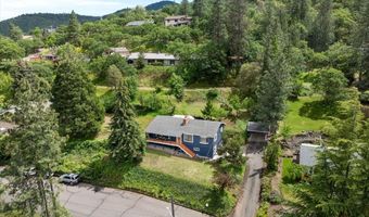 1840 Crestview Dr, Ashland, OR 97520