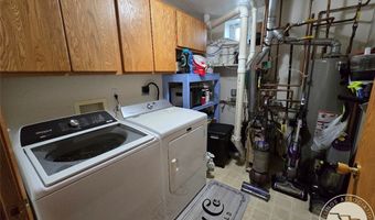 6 E Wabasha Ave, Baker, MT 59313