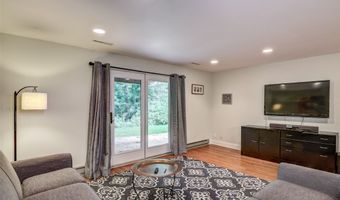 1312 Knollwood Trl, Altoona, WI 54720