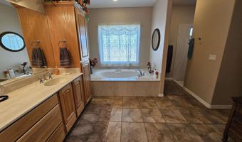 222 Hamilton Ridge Ave, Alamogordo, NM 88310