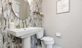 1167 Greens Farm Rd, Cincinnati, OH 45102
