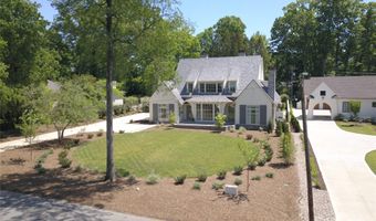 2111 Ferncliff Rd, Charlotte, NC 28211