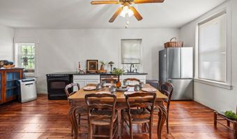 4 N GREENWICH St, Alloway, NJ 08001