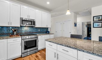 113 Edenton Dr, Barnegat, NJ 08005