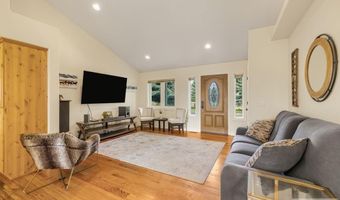 210 W Salmon Ave, Arco, ID 83213