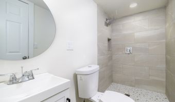 206 Ridgefield Ave, Bridgeport, CT 06610