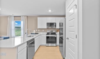 17781 Tipper Ln, Athens, AL 35611