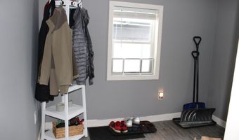 12 Fourteenth St, Bangor, ME 04401